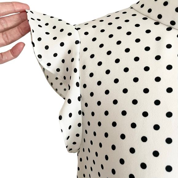 Vince Camuto White Black Polka Dot Flutter Sleeve Blouse SMALL Career Work Wear - Picture 6 of 10